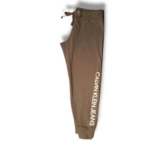 Ws Calvin Klein industrial green sweatpants cropped cuff. Size L